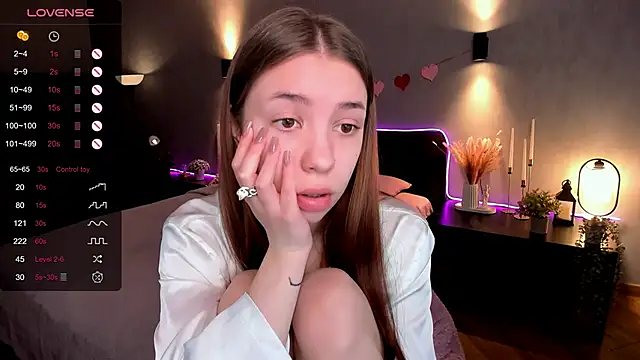 MilliBrown  online show from 11/22/25, 08:24