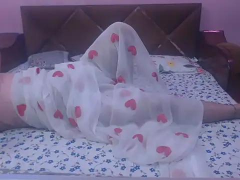 Snapshot of Jannat_ji chatting on 06/10/26, 04:03 Jannat ji online show from 06/10/26, 04:03