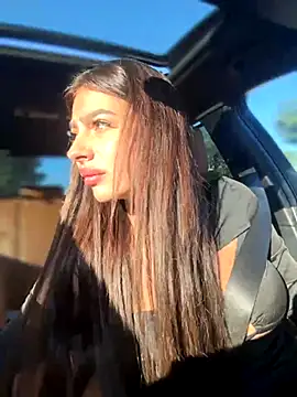 Snapshot of LaraVegas_ chatting on 09/16/25, 05:30 LaraVegas online show from 09/16/25, 05:30