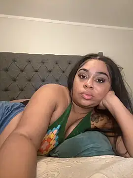 camiliaskye online show from 12/05/25, 06:56