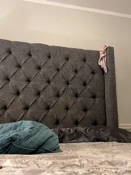 camiliaskye online show from 10/22/25, 03:28