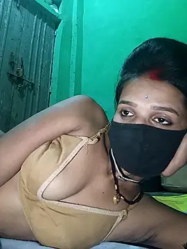 Hoty girl 143 online show from 10/17/25, 03:58