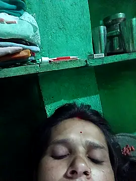 Hoty girl 143 online show from 12/18/25, 02:05