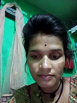 Hoty girl 143 online show from 11/23/25, 11:15