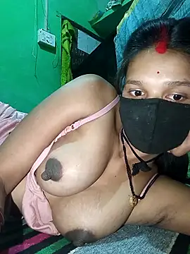 Snapshot of Hoty_girl_143 chatting on 03/03/26, 01:01 Hoty girl 143 online show from 03/03/26, 01:01