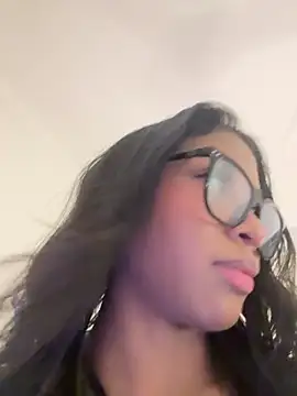 IamCrystal2 online show from 12/23/25, 03:39