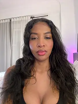 Snapshot of IamCrystal2 chatting on 06/16/26, 12:54 IamCrystal2 online show from 06/16/26, 12:54