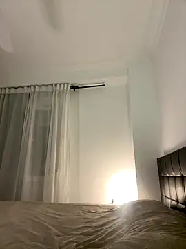 IamCrystal2 online show from 11/20/25, 02:23