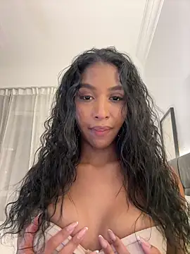 IamCrystal2 online show from 05/15/26, 10:52