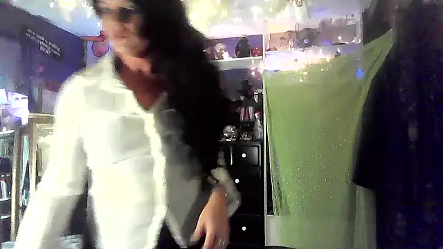 jadegilf1 online show from 12/06/24, 09:18