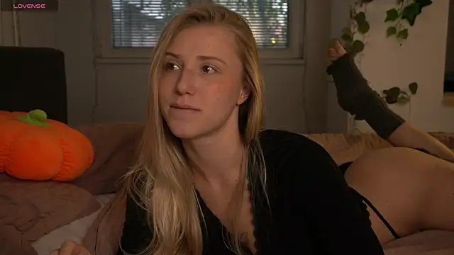 ArianaMur online show from 04/12/26, 05:33