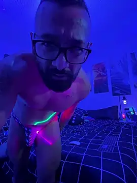Snapshot of HORNYMEXDAD chatting on 07/05/26, 12:59 HORNYMEXDAD online show from 07/05/26, 12:59
