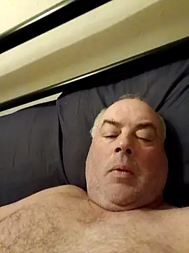 Snapshot of thank1973 chatting on 09/17/25, 01:24 thank1973 online show from 09/17/25, 01:24