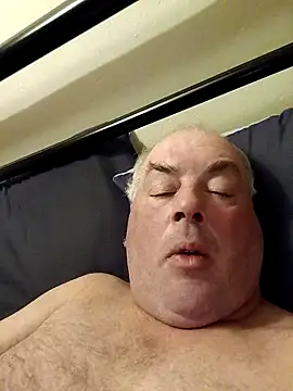 Snapshot of thank1973 chatting on 09/30/25, 07:09 thank1973 online show from 09/30/25, 07:09