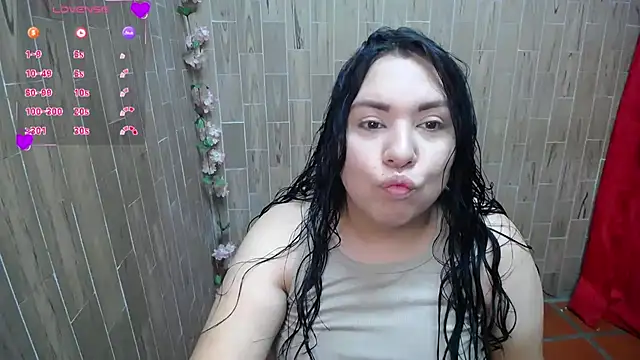 Snapshot of solyeria chatting on 09/29/25, 02:18 solyeria online show from 09/29/25, 02:18