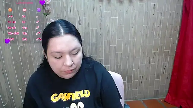 Snapshot of solyeria chatting on 10/18/25, 02:24 solyeria online show from 10/18/25, 02:24