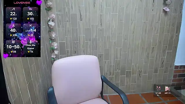 Snapshot of solyeria chatting on 02/20/25, 12:08 solyeria online show from 02/20/25, 12:08