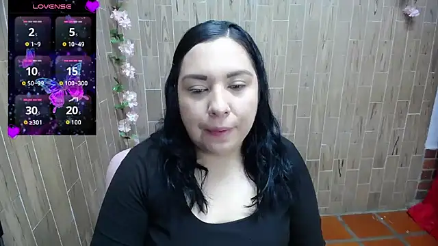 Snapshot of solyeria chatting on 02/06/25, 10:53 solyeria online show from 02/06/25, 10:53
