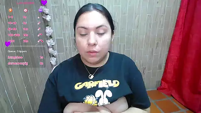 Snapshot of solyeria chatting on 09/11/25, 06:35 solyeria online show from 09/11/25, 06:35