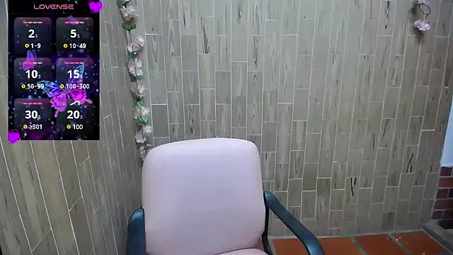 Snapshot of solyeria chatting on 02/05/25, 08:46 solyeria online show from 02/05/25, 08:46