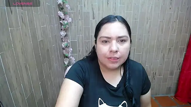 Snapshot of solyeria chatting on 09/21/25, 12:16 solyeria online show from 09/21/25, 12:16