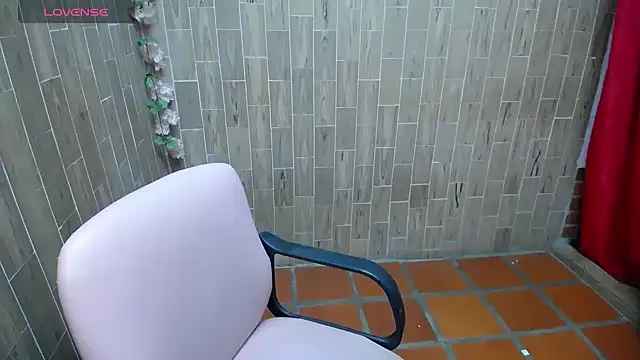 solyeria online show from 12/05/25, 03:49