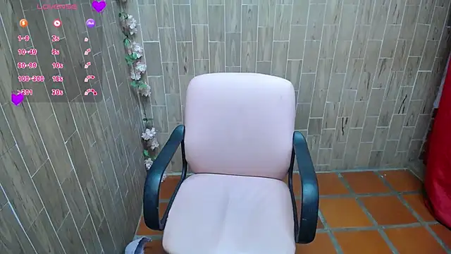 solyeria online show from 11/10/25, 03:00