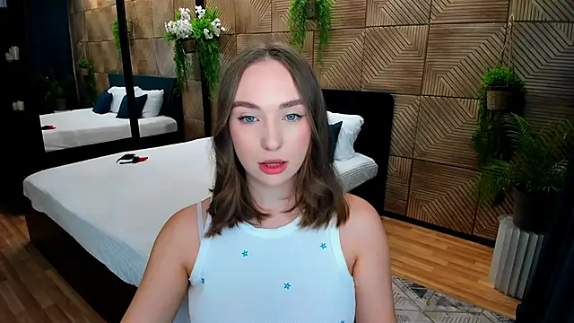 Snapshot of TrueReincarnation chatting on 09/30/25, 07:20 TrueReincarnation online show from 09/30/25, 07:20