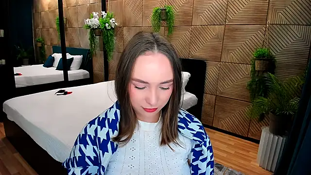 Snapshot of TrueReincarnation chatting on 10/01/25, 04:11 TrueReincarnation online show from 10/01/25, 04:11