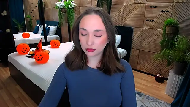 Snapshot of TrueReincarnation chatting on 11/03/25, 04:07 TrueReincarnation online show from 11/03/25, 04:07