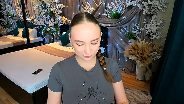 Snapshot of TrueReincarnation chatting on 03/17/25, 04:08 TrueReincarnation online show from 03/17/25, 04:08