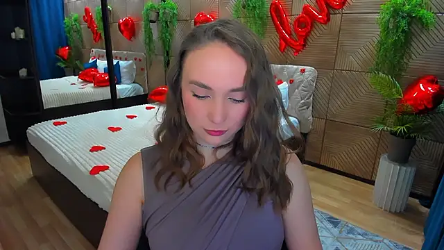 Snapshot of TrueReincarnation chatting on 02/16/26, 07:12 TrueReincarnation online show from 02/16/26, 07:12