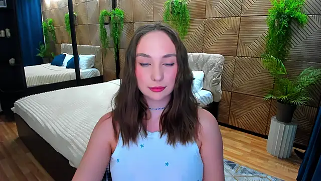 Snapshot of TrueReincarnation chatting on 02/03/26, 04:45 TrueReincarnation online show from 02/03/26, 04:45