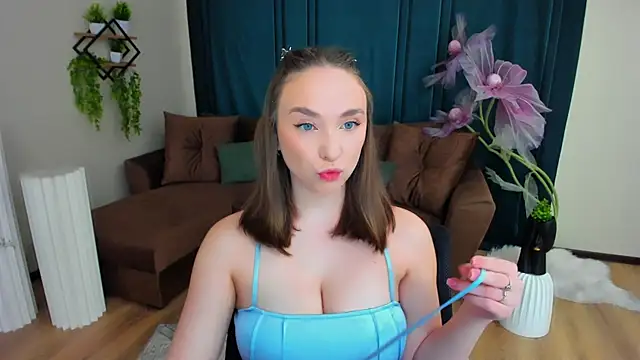 Snapshot of TrueReincarnation chatting on 11/20/25, 10:05 TrueReincarnation online show from 11/20/25, 10:05