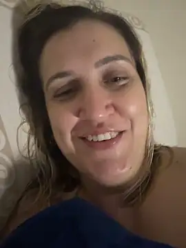 Snapshot of Bia_sexynovaes chatting on 11/08/25, 02:15 Bia sexynovaes online show from 11/08/25, 02:15