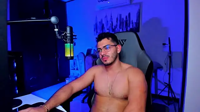 Snapshot of BrunoD31 chatting on 11/30/25, 04:46 BrunoD31 online show from 11/30/25, 04:46