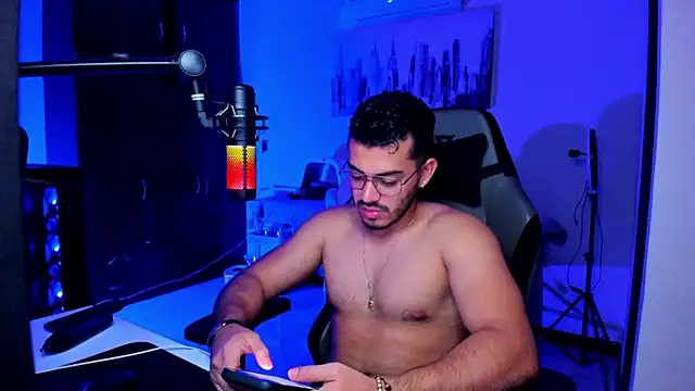 Snapshot of BrunoD31 chatting on 12/03/25, 05:19 BrunoD31 online show from 12/03/25, 05:19