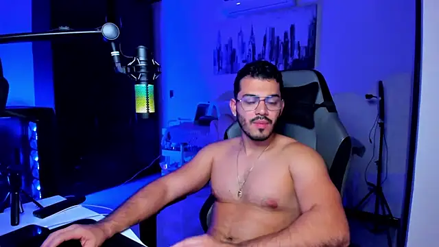 Snapshot of BrunoD31 chatting on 12/05/25, 05:39 BrunoD31 online show from 12/05/25, 05:39