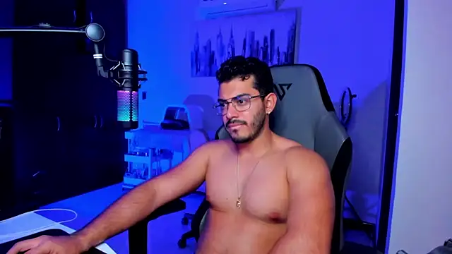 Snapshot of BrunoD31 chatting on 11/03/25, 04:28 BrunoD31 online show from 11/03/25, 04:28