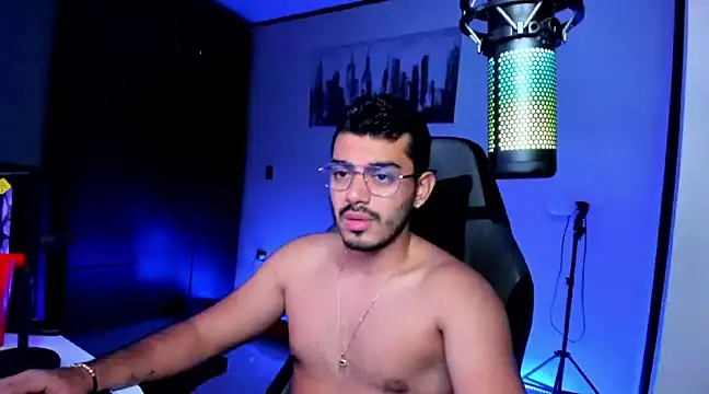 Snapshot of BrunoD31 chatting on 02/11/25, 04:11 BrunoD31 online show from 02/11/25, 04:11