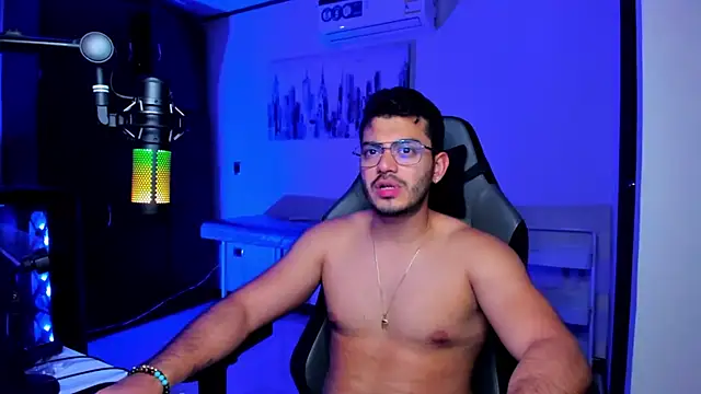 Snapshot of BrunoD31 chatting on 10/17/25, 06:06 BrunoD31 online show from 10/17/25, 06:06