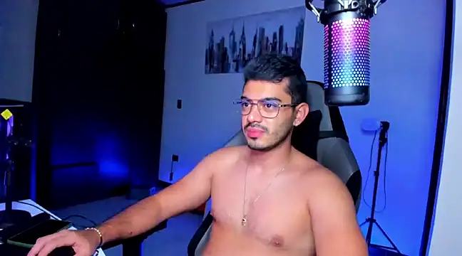 Snapshot of BrunoD31 chatting on 02/07/25, 11:23 BrunoD31 online show from 02/07/25, 11:23