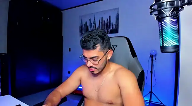 Snapshot of BrunoD31 chatting on 01/25/25, 12:58 BrunoD31 online show from 01/25/25, 12:58