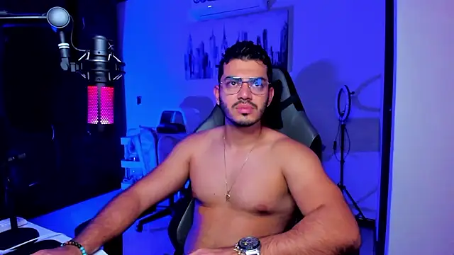 Snapshot of BrunoD31 chatting on 10/30/25, 01:20 BrunoD31 online show from 10/30/25, 01:20