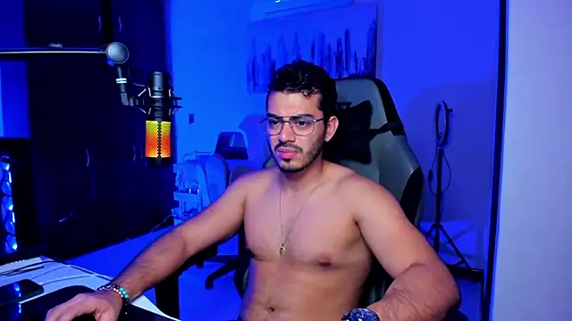 Snapshot of BrunoD31 chatting on 11/15/25, 10:36 BrunoD31 online show from 11/15/25, 10:36