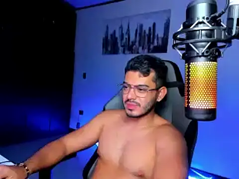 Snapshot of BrunoD31 chatting on 12/20/24, 02:59 BrunoD31 online show from 12/20/24, 02:59