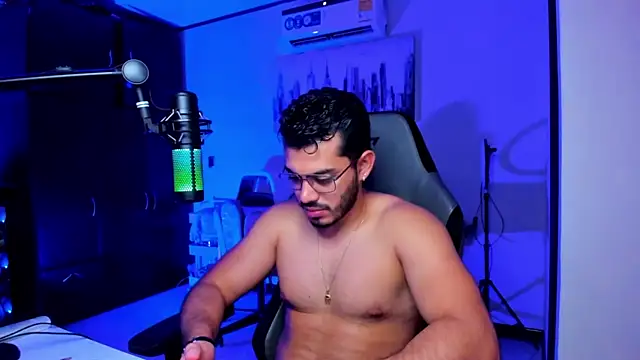 Snapshot of BrunoD31 chatting on 11/07/25, 04:06 BrunoD31 online show from 11/07/25, 04:06