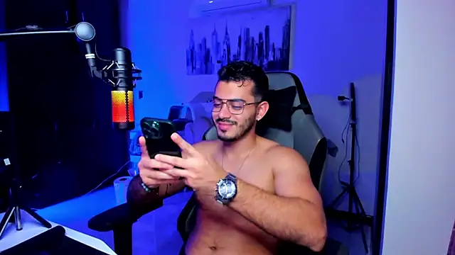 Snapshot of BrunoD31 chatting on 12/04/25, 04:22 BrunoD31 online show from 12/04/25, 04:22