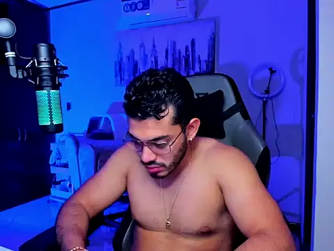 Snapshot of BrunoD31 chatting on 10/26/25, 04:24 BrunoD31 online show from 10/26/25, 04:24