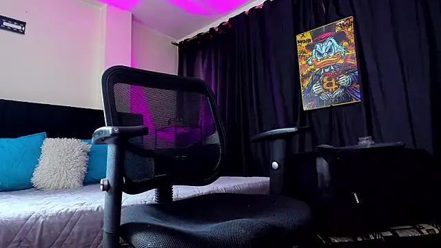 Giomar Reyes online show from 03/20/26, 05:41